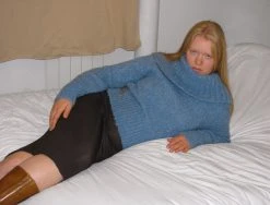 Paloma Wool no 1405 / Carlota -The Mode Nith Sales Store carlota warm soft high neck knitted crop sweater lightblue 4