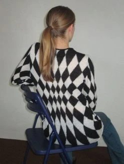 Paloma Wool no 1057 / Comedia -The Mode Nith Sales Store comedia funnel neck top psychedelic intarsia black 007