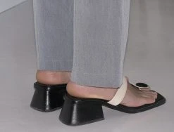 Paloma Wool no 1112 / Moon -The Mode Nith Sales Store moon big toe leather sandal ecru 1487