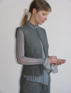 Paloma Wool no 1411 / Pearl -The Mode Nith Sales Store pearl fitted side pocket vest grey 02 ebdf62b9 8056 495c 860c bafcac7aee03