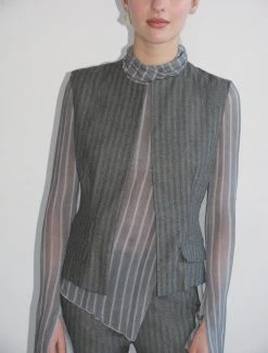 Paloma Wool no 1411 / Pearl -The Mode Nith Sales Store pearl fitted side pocket vest grey 03 119dfe14 88af 49b2 8e62 0f1ac85d646b