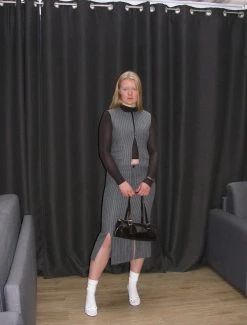 Paloma Wool no 1411 / Pearl -The Mode Nith Sales Store pearl fitted side pocket vest grey 3