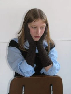 Paloma Wool no 1356 / Peter -The Mode Nith Sales Store peter knitted gloves opening wrist brown 02 fd78fdf1 2f0f 4729 8e1c 34588ca2d273