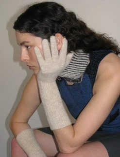 Paloma Wool no 1356 / Peter -The Mode Nith Sales Store peter knitted gloves opening wrist ecru 78c2bd58 d29d 4a1e 9c65 c95e73b2f0fe