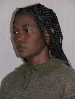 Paloma Wool no 1357 / Petita -The Mode Nith Sales Store petita soft knit border collar tied khaki 06 df66b2b2 b77d 43e8 98ad 22effafb4e30