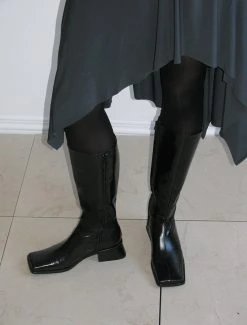 Paloma Wool no 1331 / Tall Cosima